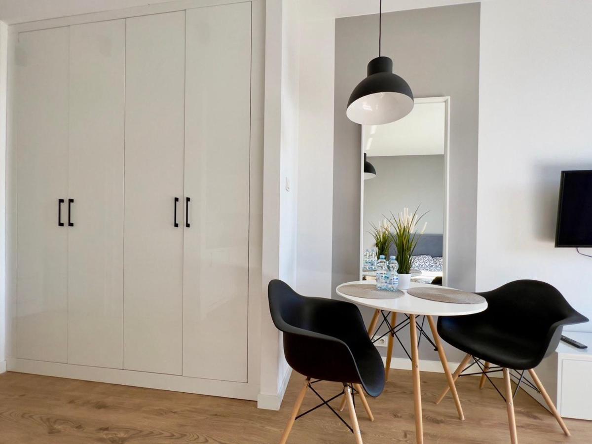 K22 Slawinska 503 Sun-City Apart Βαρσοβία Εξωτερικό φωτογραφία