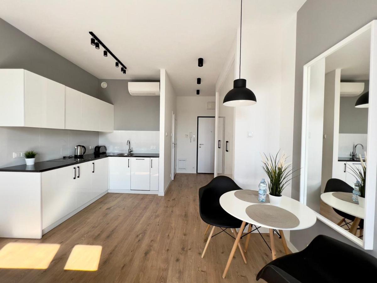 K22 Slawinska 503 Sun-City Apart Βαρσοβία Εξωτερικό φωτογραφία