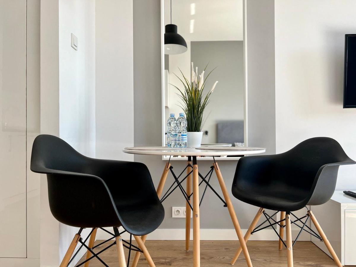 K22 Slawinska 503 Sun-City Apart Βαρσοβία Εξωτερικό φωτογραφία